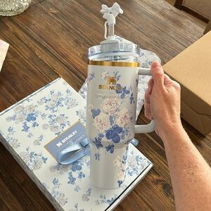 Stanley x Love Shack Fancy Quencher 40 ounce Tumbler Everblooming Rosette